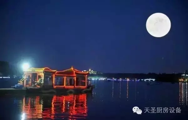 赏月，拜月