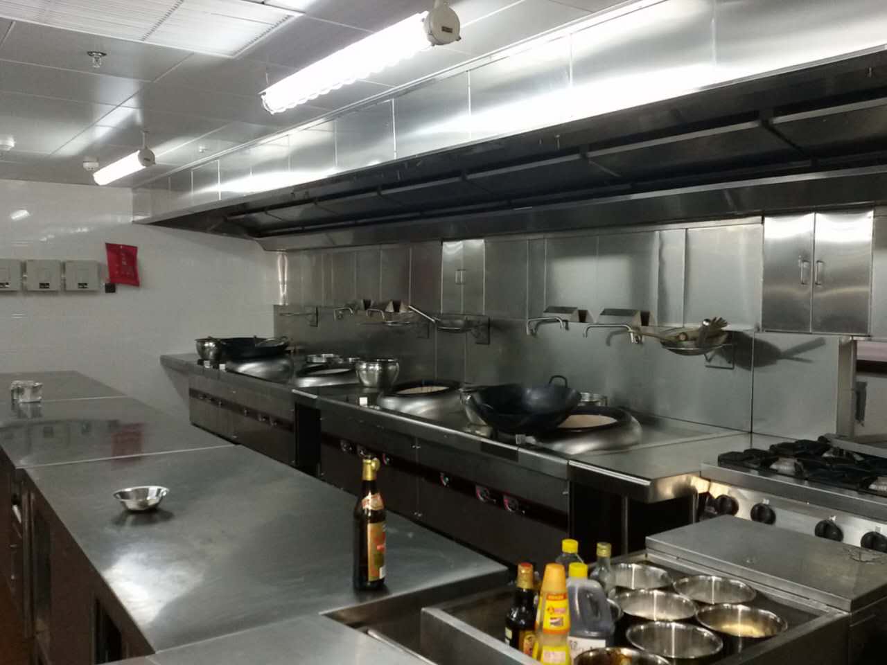 中餐热厨